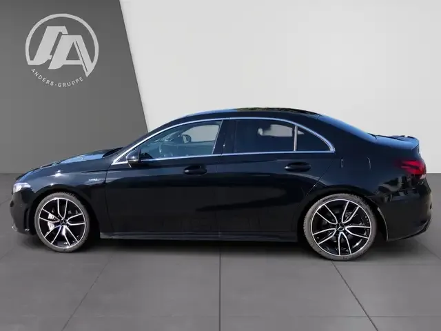 Mercedes-Benz A 35 AMG