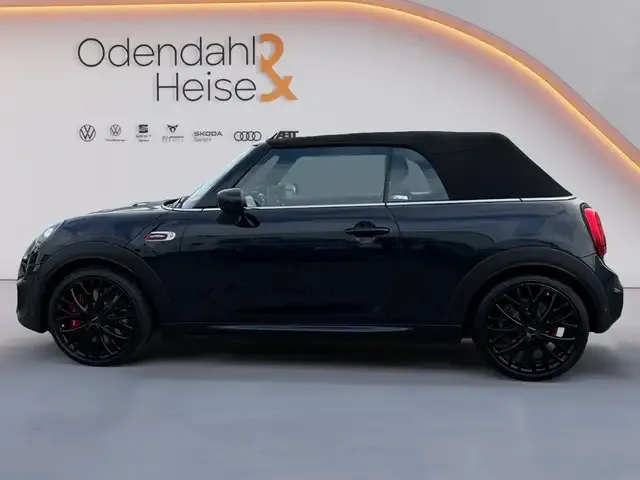 MINI John Cooper Works Cabrio