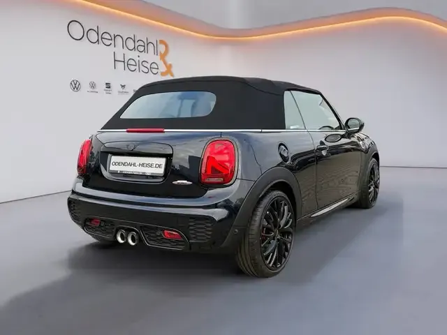MINI John Cooper Works Cabrio