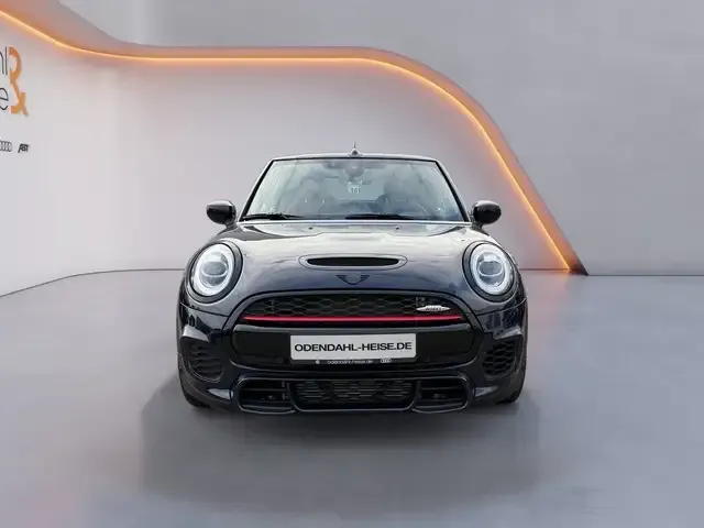 MINI John Cooper Works Cabrio