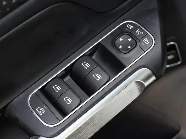 Mercedes-Benz EQB 250