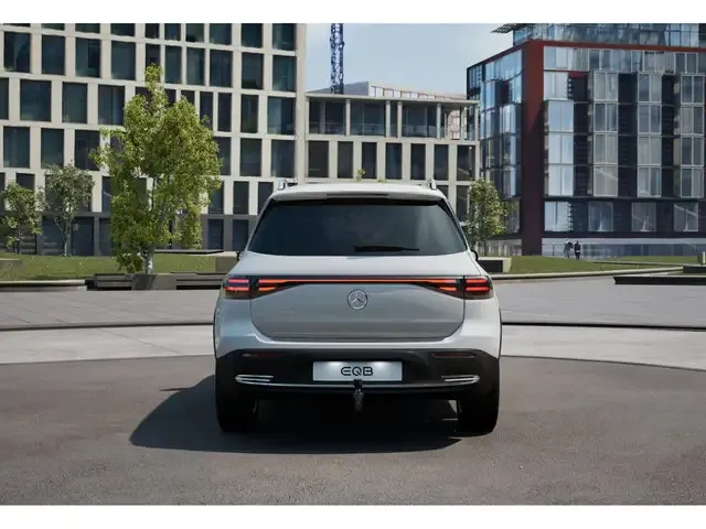 Mercedes-Benz EQB 250