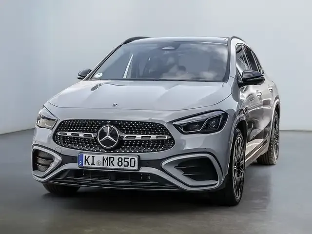 Mercedes-Benz GLA 200