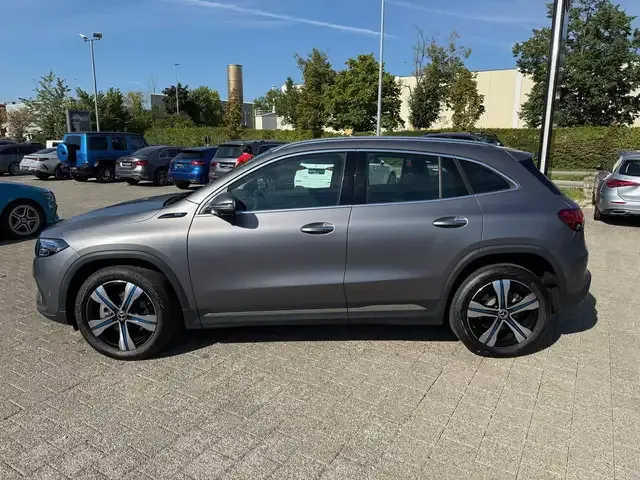 Mercedes-Benz EQA