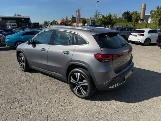 Mercedes-Benz EQA