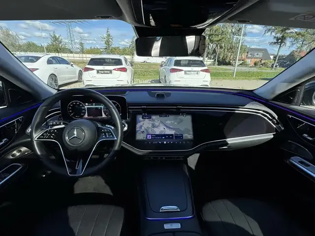 Mercedes-Benz E 220