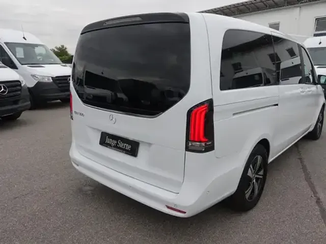 Mercedes-Benz EQV 300