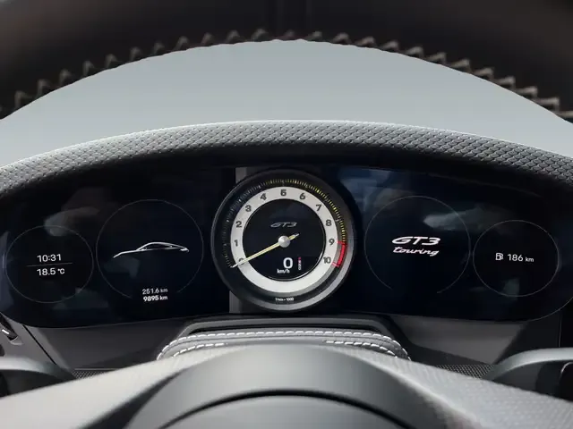 Porsche 992