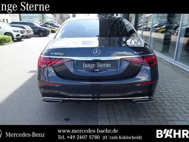 Mercedes-Benz S 400