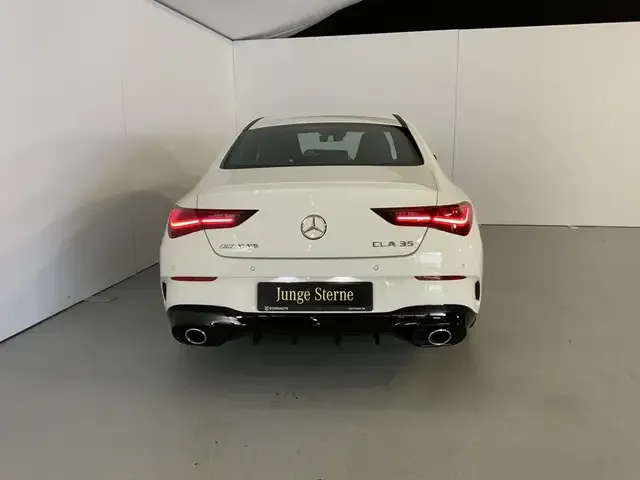 Mercedes-Benz CLA 35 AMG