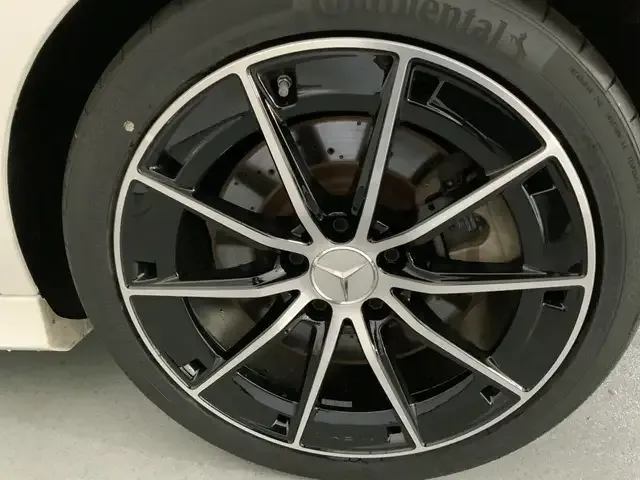Mercedes-Benz CLA 35 AMG