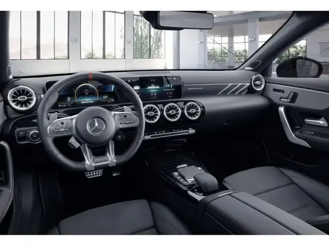 Mercedes-Benz CLA 35 AMG