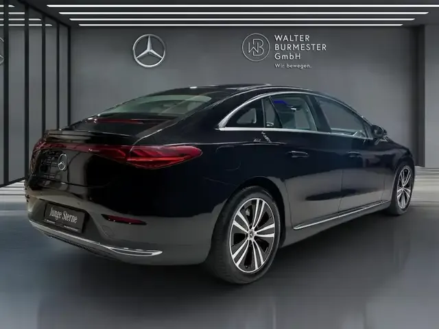 Mercedes-Benz EQE 300