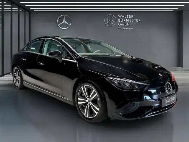 Mercedes-Benz EQE 300