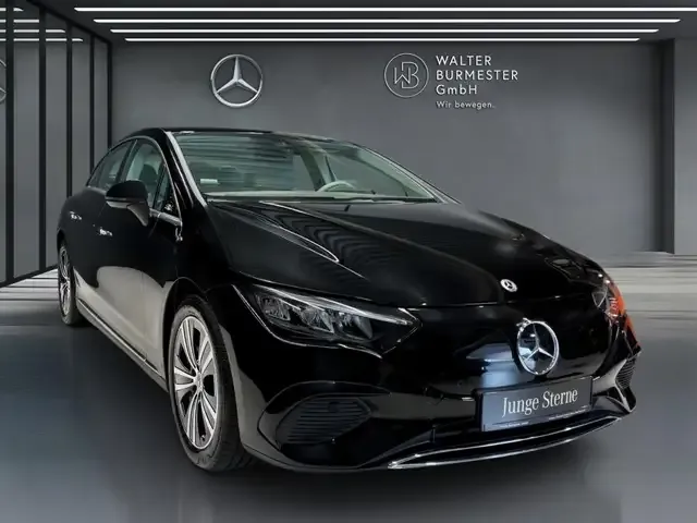 Mercedes-Benz EQE 300