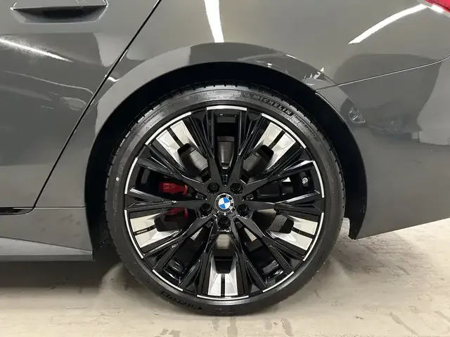 BMW 440