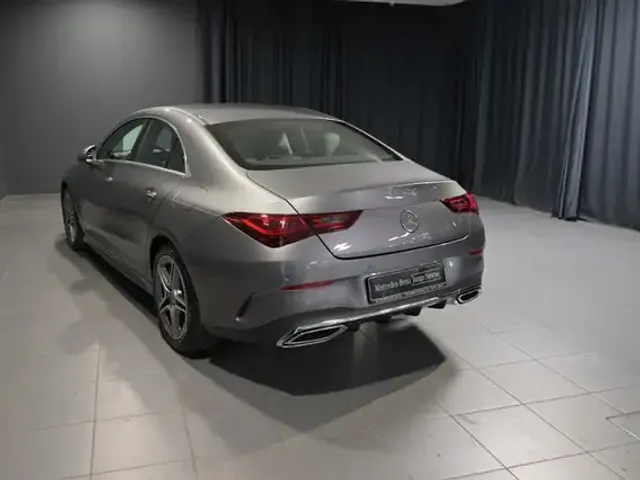 Mercedes-Benz CLA 200