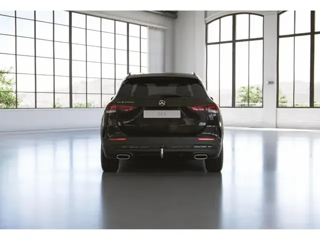 Mercedes-Benz GLA 250