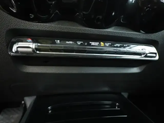 Mercedes-Benz GLB 180