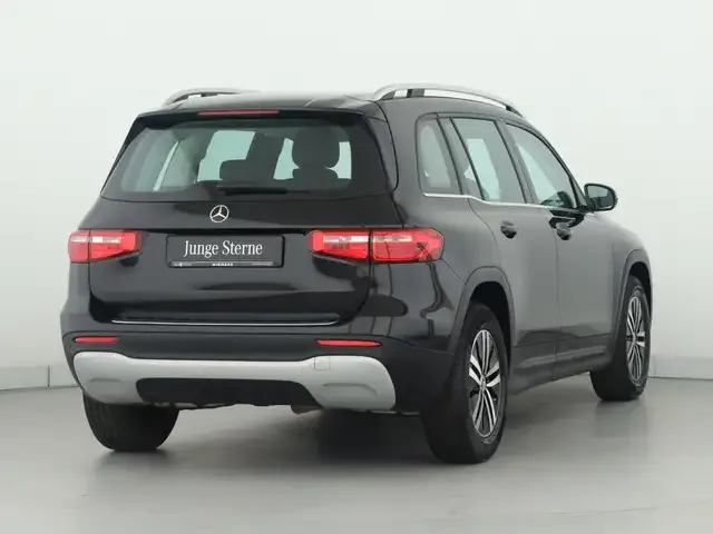 Mercedes-Benz GLB 180