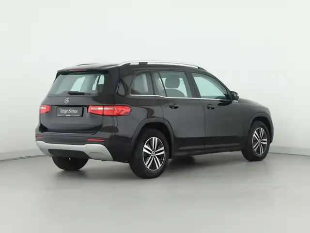 Mercedes-Benz GLB 180