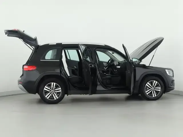 Mercedes-Benz GLB 180