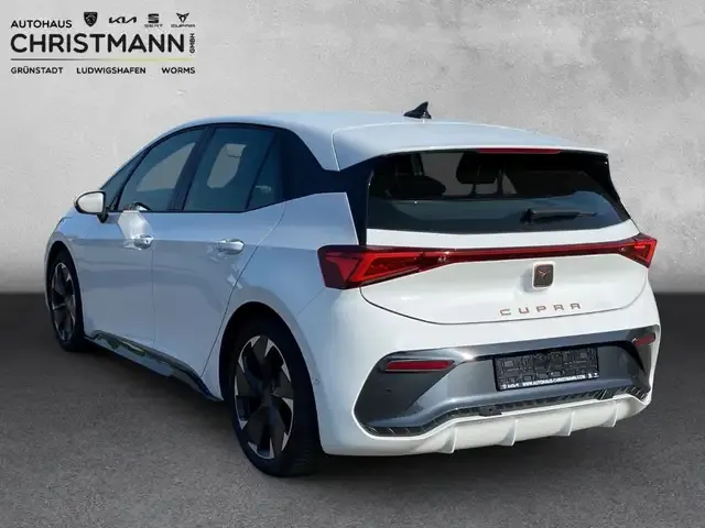 CUPRA Born