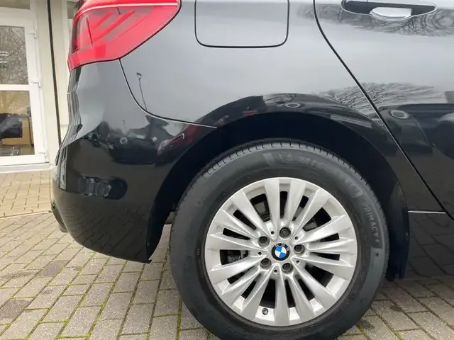 BMW 220