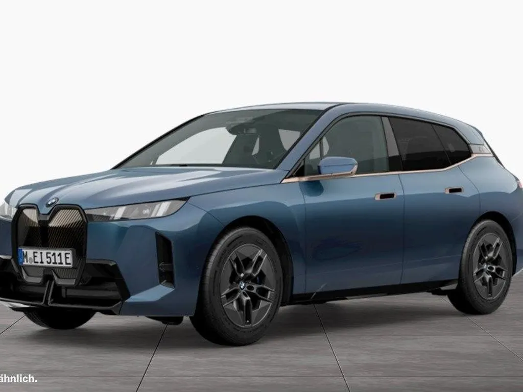 BMW iX