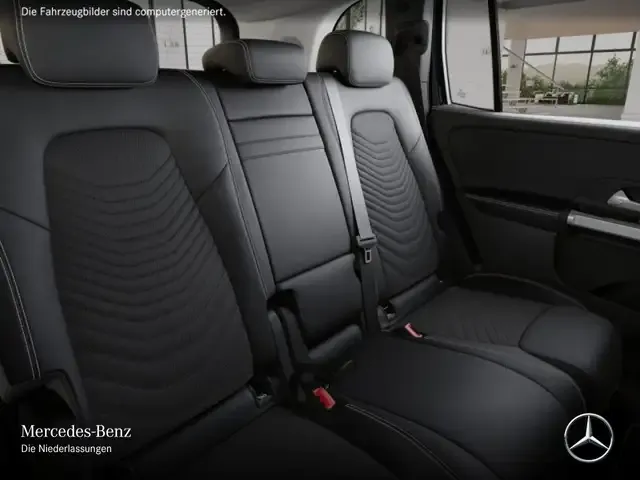 Mercedes-Benz GLB 220