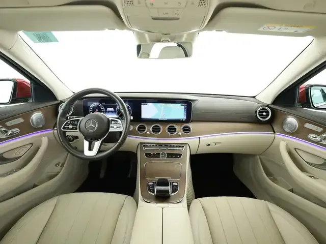 Mercedes-Benz E 200
