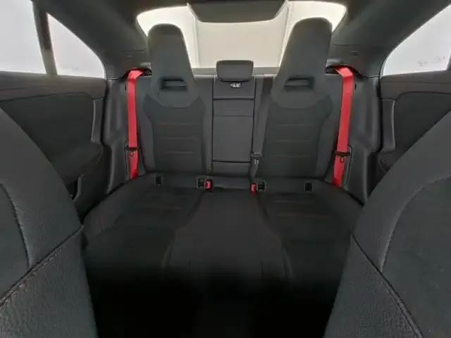 Mercedes-Benz CLA 35 AMG