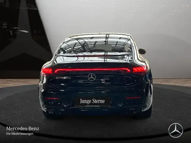 Mercedes-Benz EQE 350
