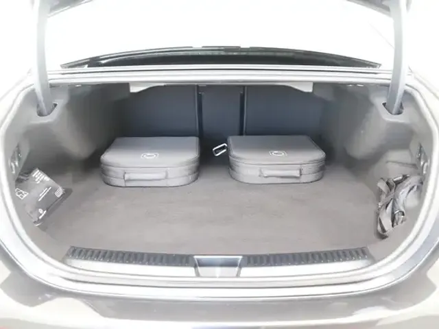 Mercedes-Benz E 400