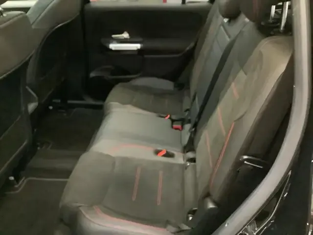 Mercedes-Benz EQB 250