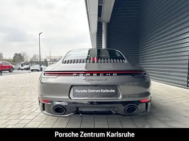 Porsche 992