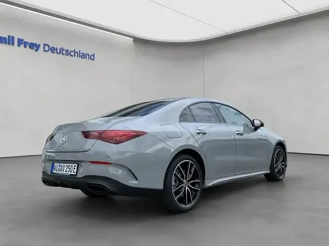 Mercedes-Benz CLA 250