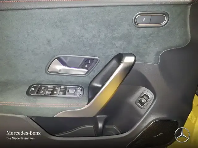 Mercedes-Benz CLA 45 AMG