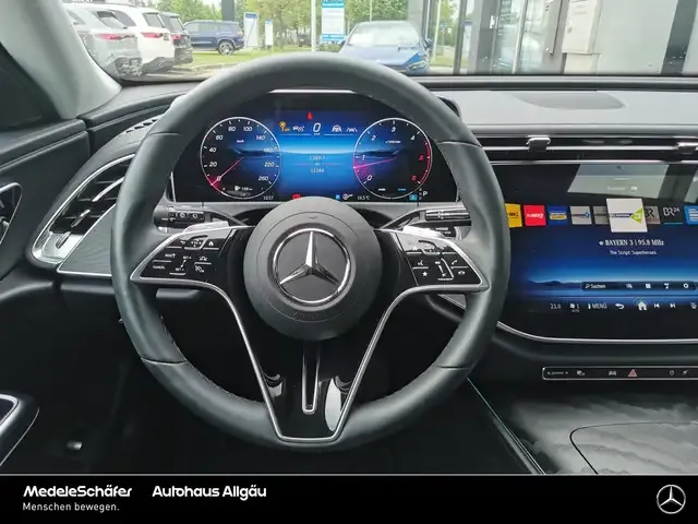 Mercedes-Benz E 220