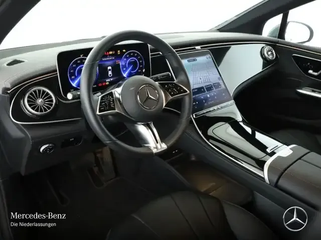 Mercedes-Benz EQE 300
