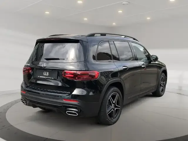 Mercedes-Benz GLB 200