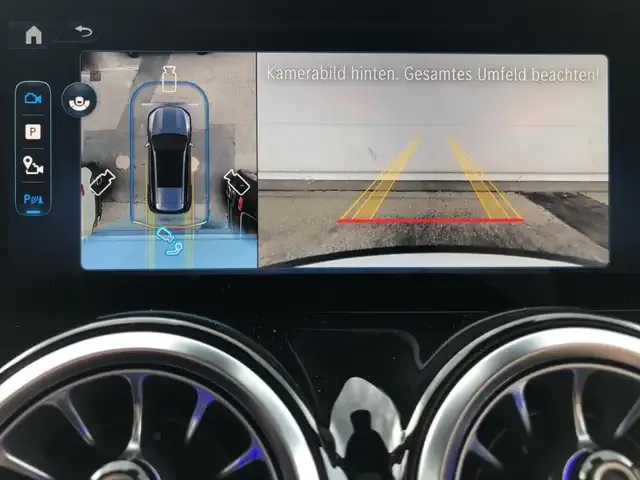 Mercedes-Benz GLB 200