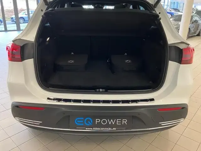 Mercedes-Benz EQA 300