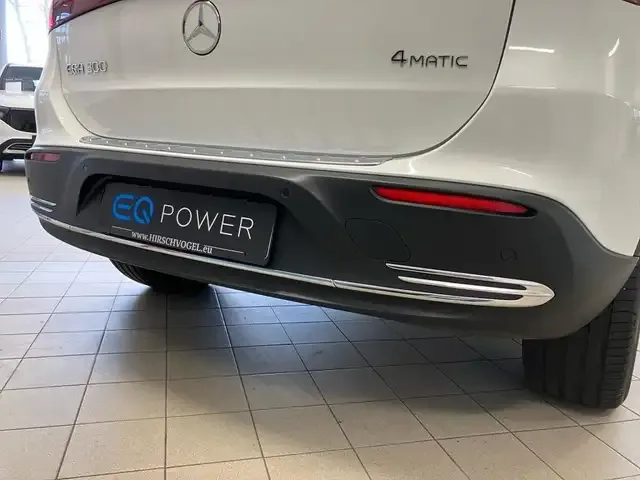 Mercedes-Benz EQA 300