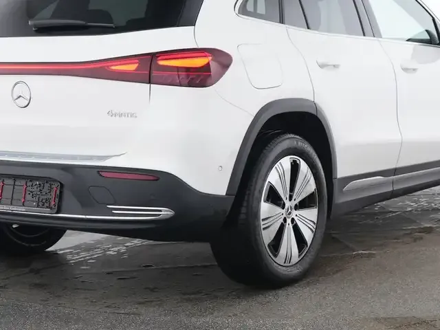 Mercedes-Benz EQA 300