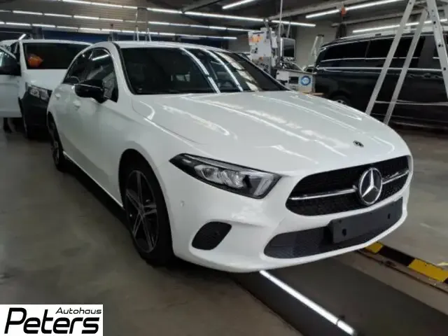 Mercedes-Benz A 220
