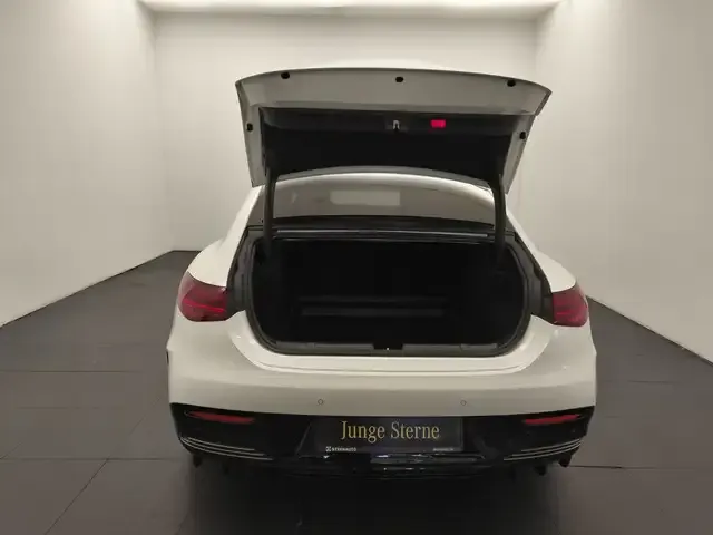 Mercedes-Benz EQE 53