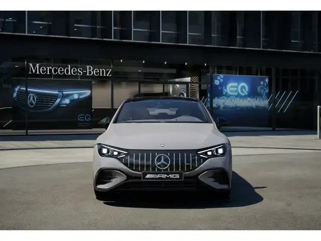 Mercedes-Benz EQE 43