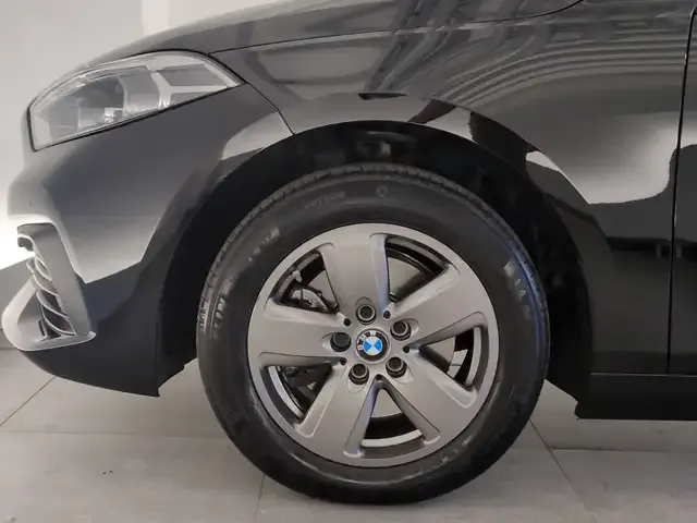 BMW 118