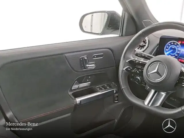 Mercedes-Benz EQB 350